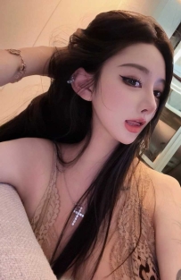 包头市九原区性感辣妹各种打桩伺候她