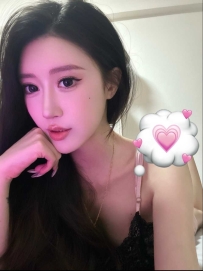 上海市虹口区温柔小甜妹口爆深喉后入真爽