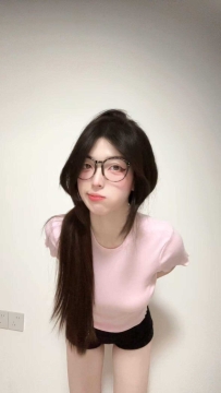 宝山区清纯软妹带个镜很带劲