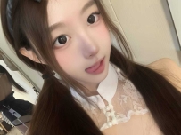 日照粉嫩大奶骚妹妹